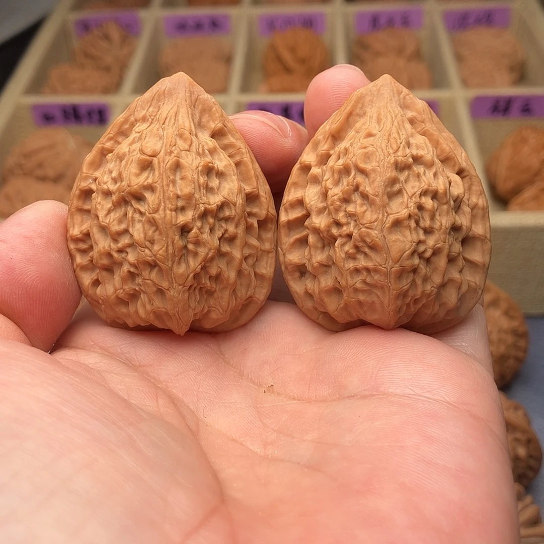 把件文玩核桃吸血鬼 长治鸡心37（头货精品