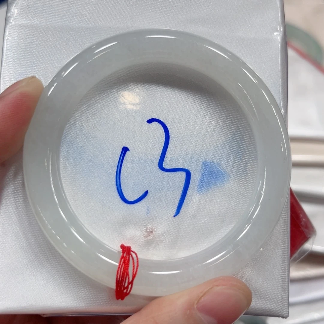 翡翠未镶嵌手镯50.6圆