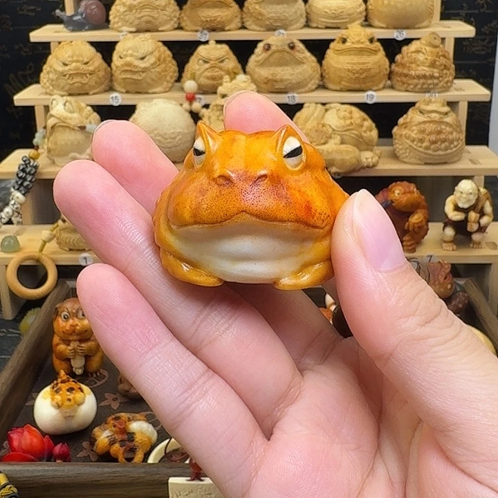 竹疯***鲸竹根雕鹿角跟付手把件