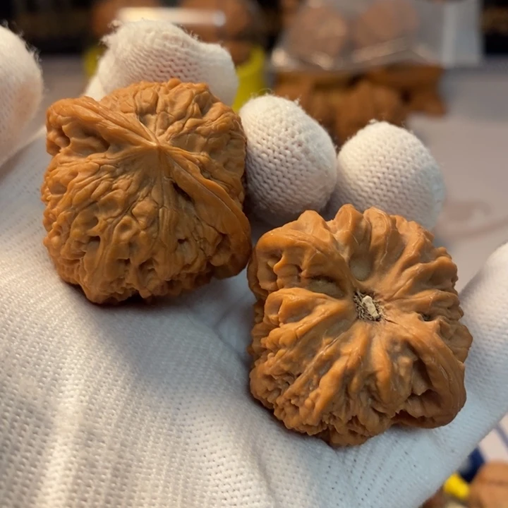 吊坠文玩核桃38凹底麒麟墩