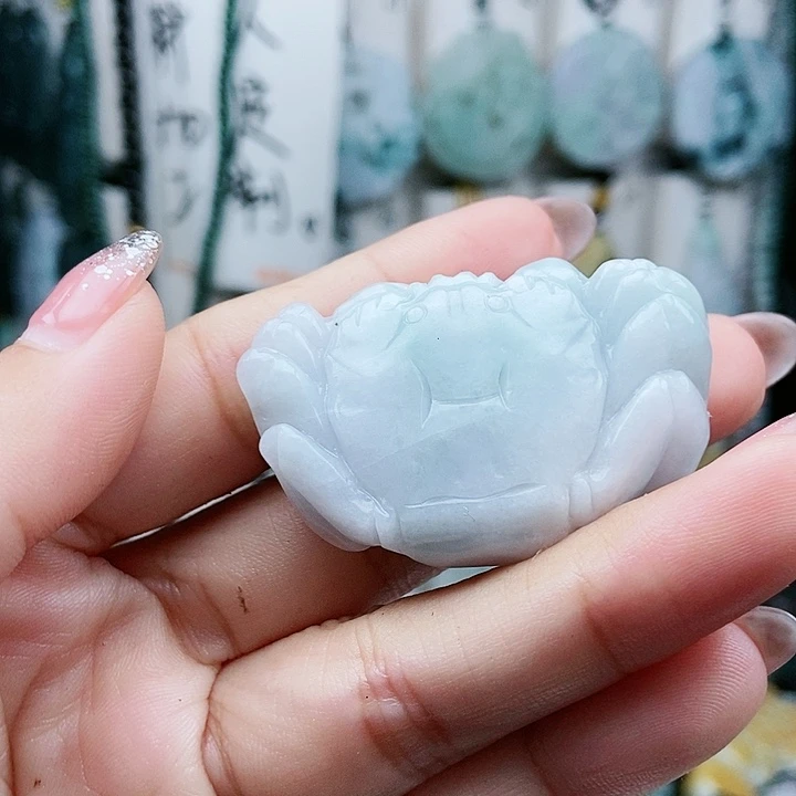 颈饰足铂镶嵌翡翠翡翠