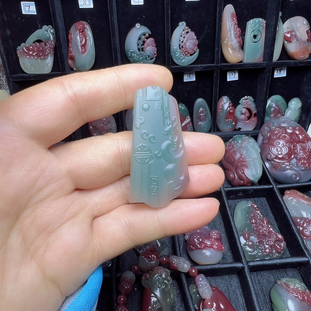 今***肥未镶嵌颈饰玛瑙/玉髓