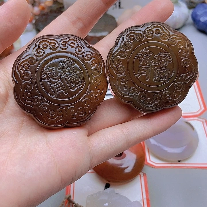【闪购商品】未镶嵌玛瑙/玉髓珠宝半成品吴**刻