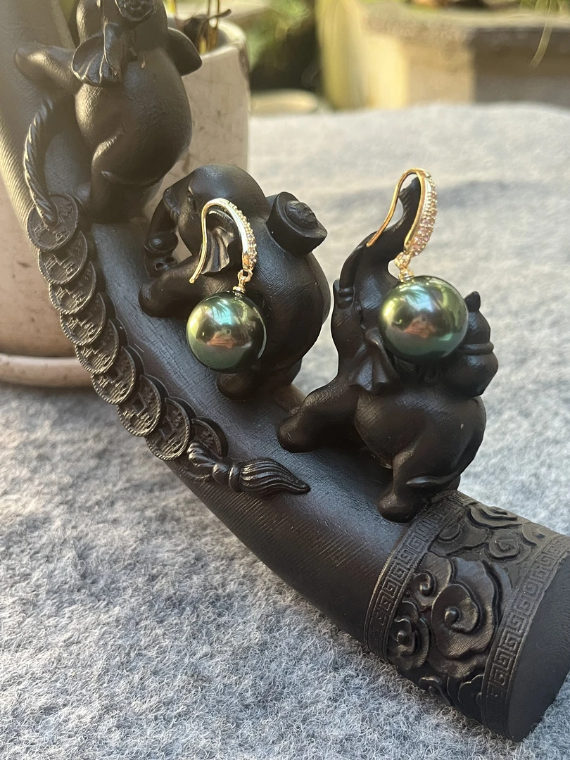 耳饰 A09（炫彩，黑珠，四彩）