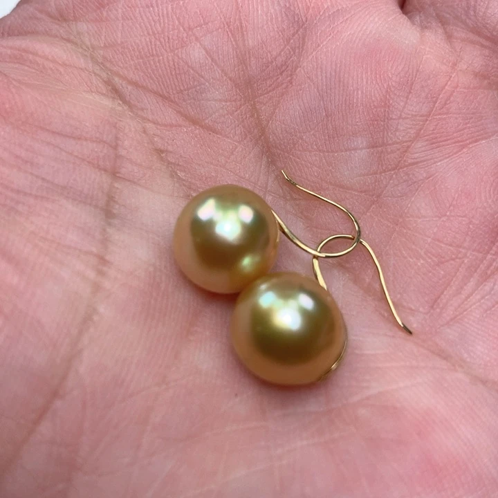 18K金镶嵌耳饰海水珍珠