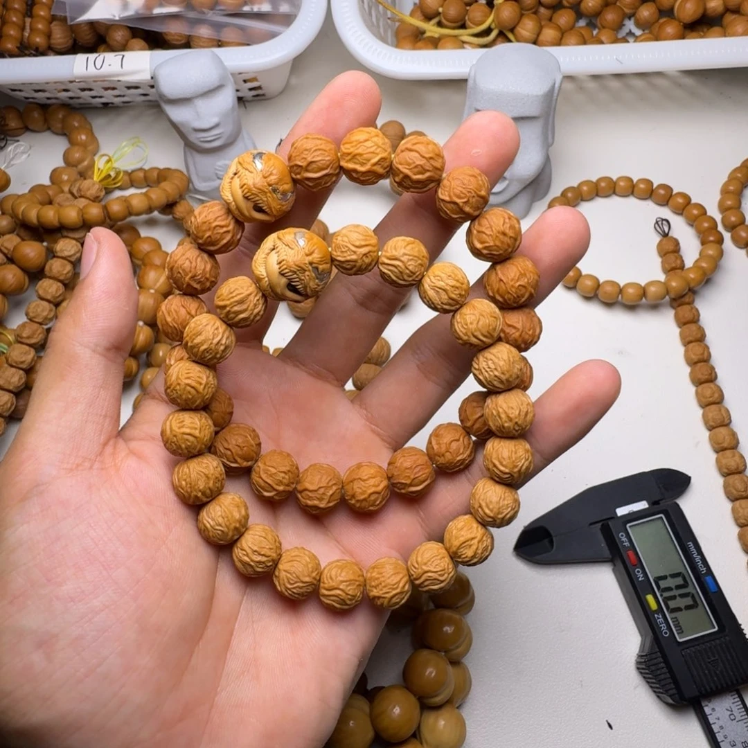 猴头核桃吊坠毒液带配饰