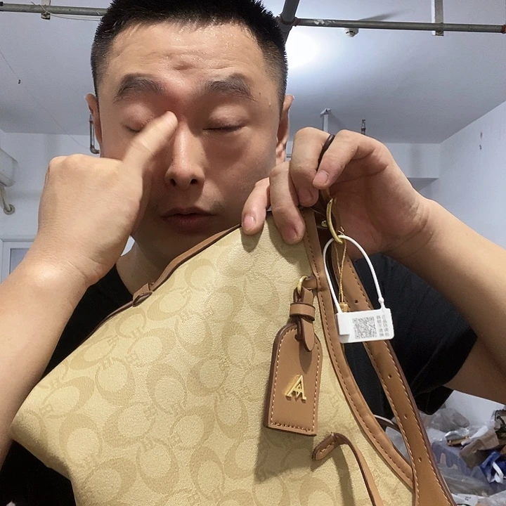 蚕丝PVC水牛皮（革）小牛皮（革）牛皮纸