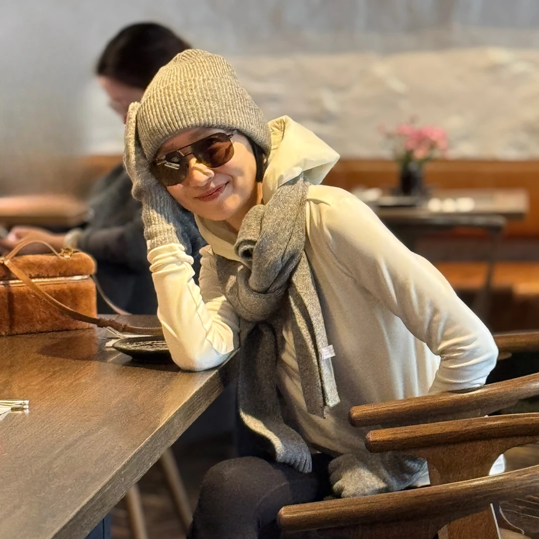 秋冬新款保暖羊毛帽子围巾手套三件套