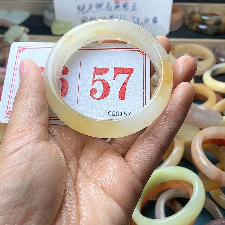 石英质玉（黄龙玉）未镶嵌手镯