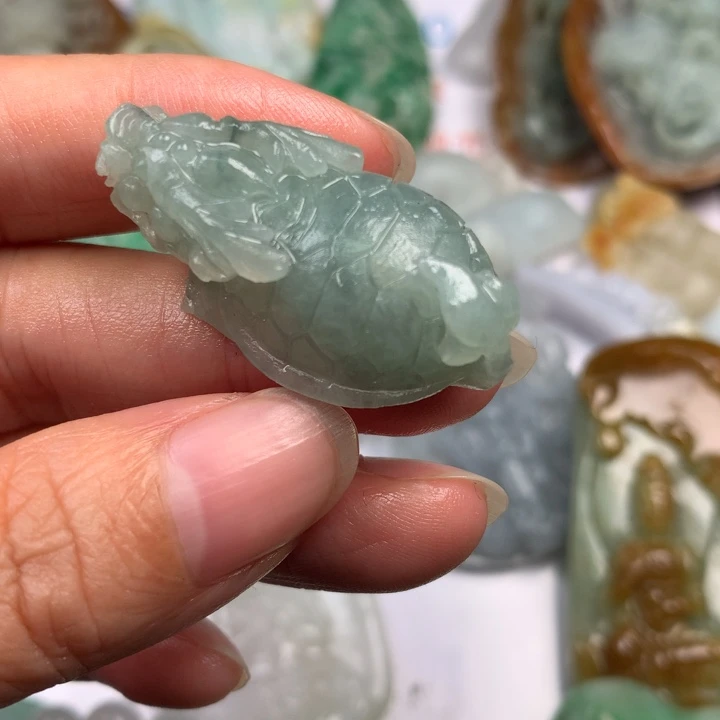 定制翡翠未镶嵌翡翠