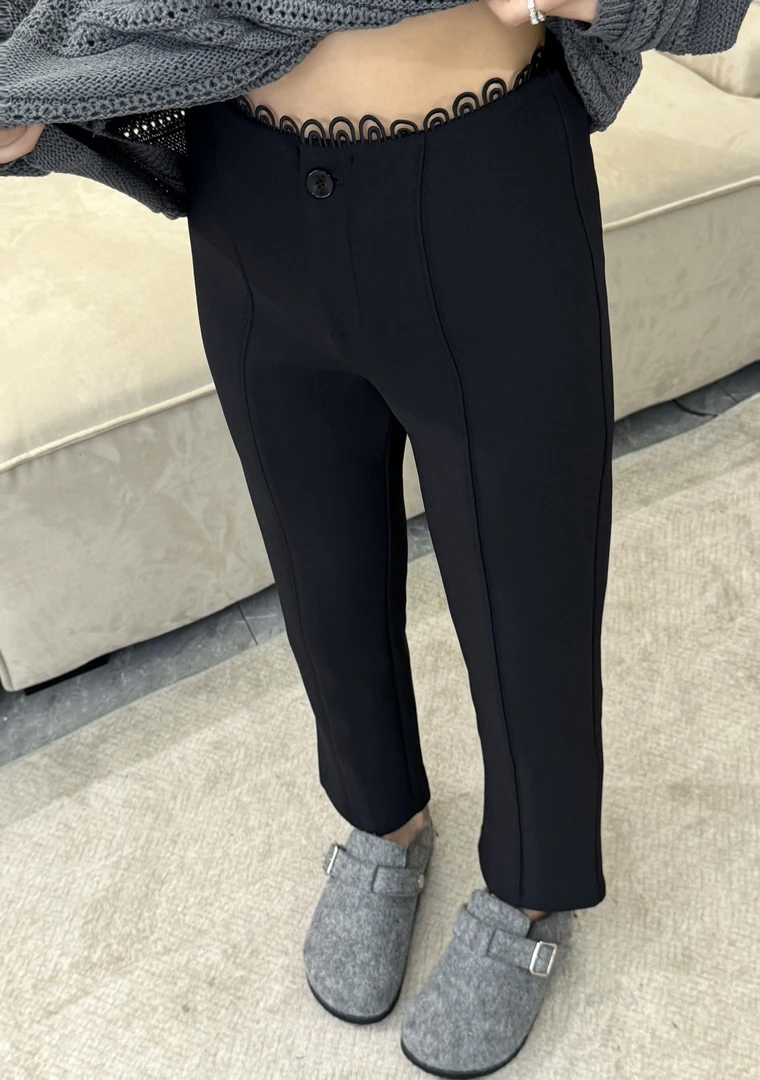 玖黛衣【小黑裤】早秋直筒纯色遮肉裤子KZP42255