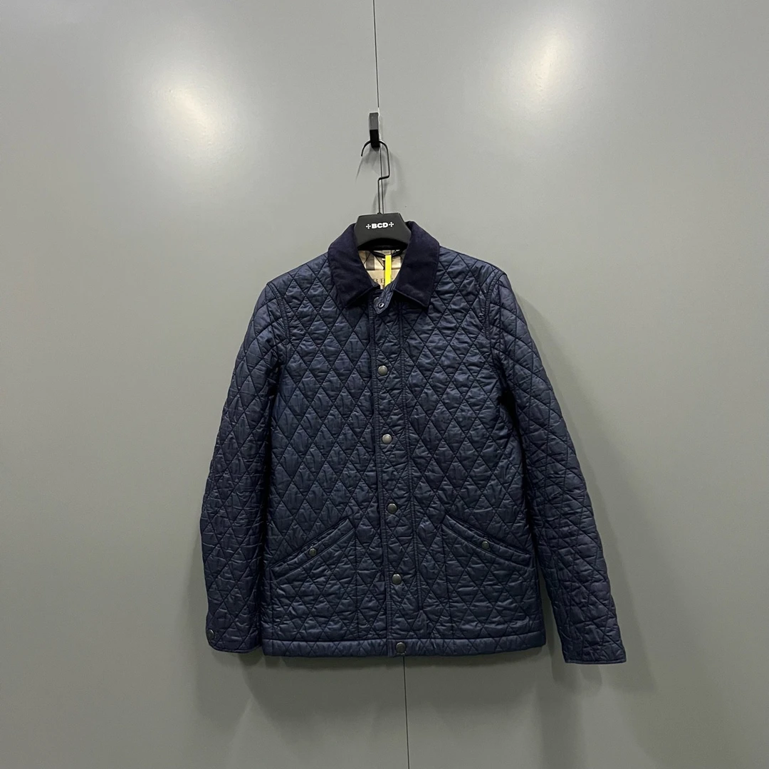 95新 BURBERRY/博柏利 (ll) 巴宝莉 藏青色压纹棉夹克 S吗