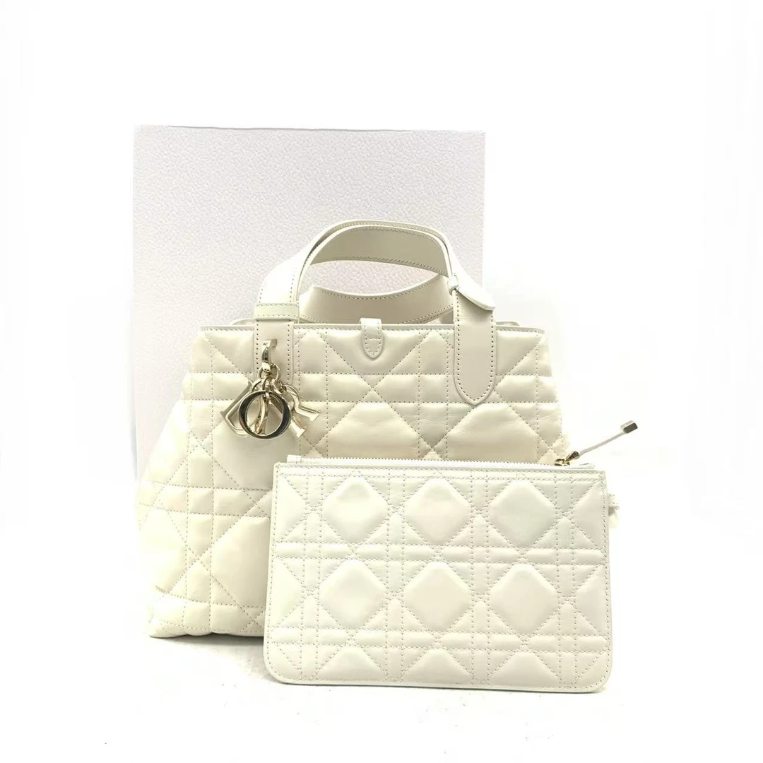 99新 DIOR/迪奥 【安则专属】白色中号toujours托特包