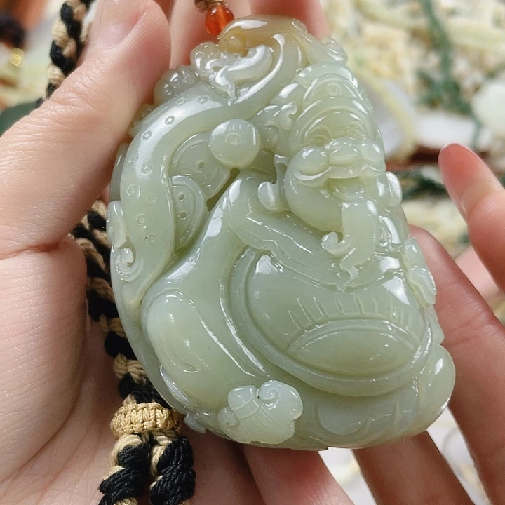 未镶嵌和田玉挂件