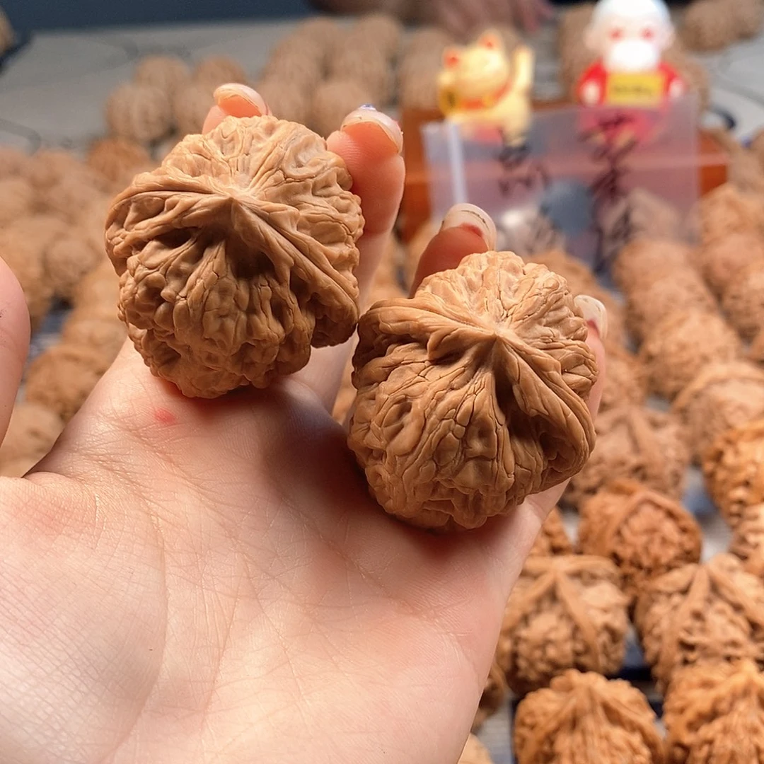 文玩核桃吊坠红锦鲤全品39