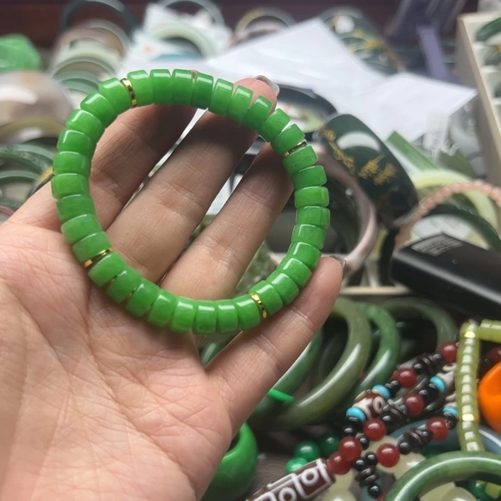 石英岩玉未镶嵌手链