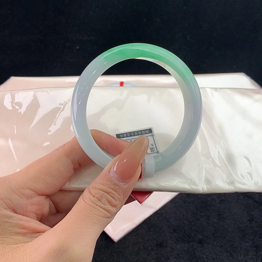 【闪购商品】未镶嵌手镯翡翠正57.7