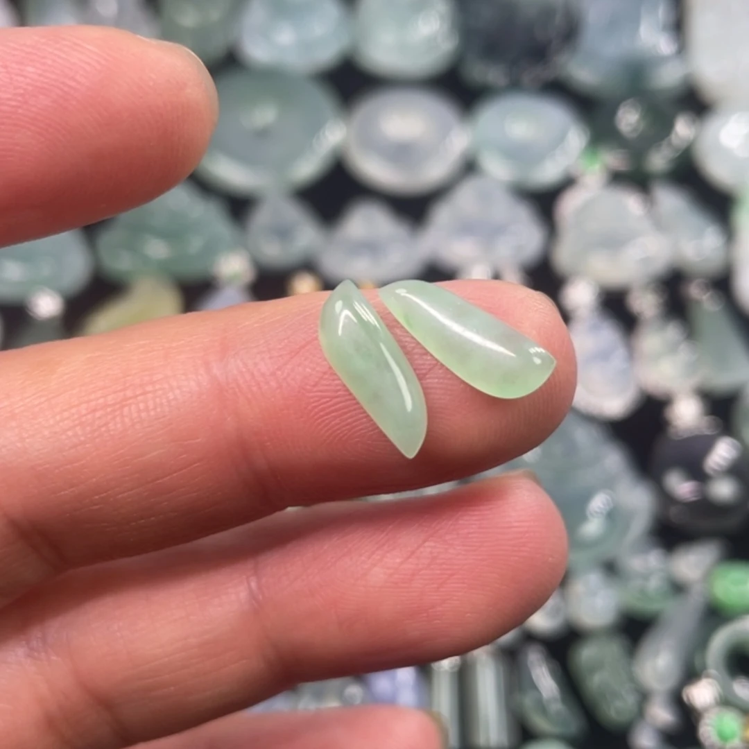 【闪购商品】翡翠颈饰未镶嵌翡翠