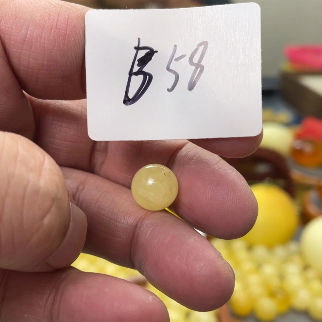 手链琥珀未镶嵌多样性发，发其中一件