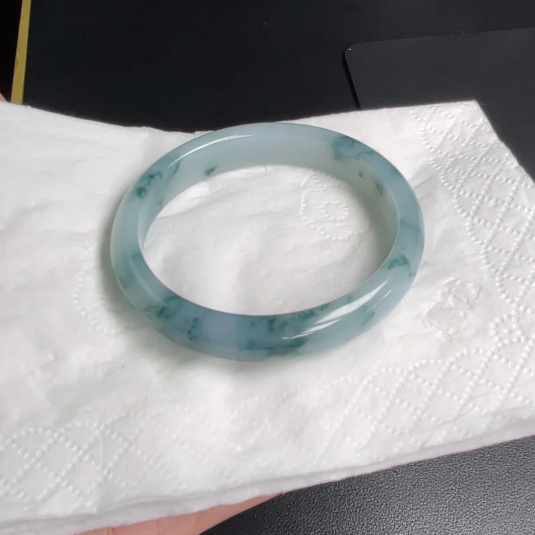 翡翠未镶嵌手镯056