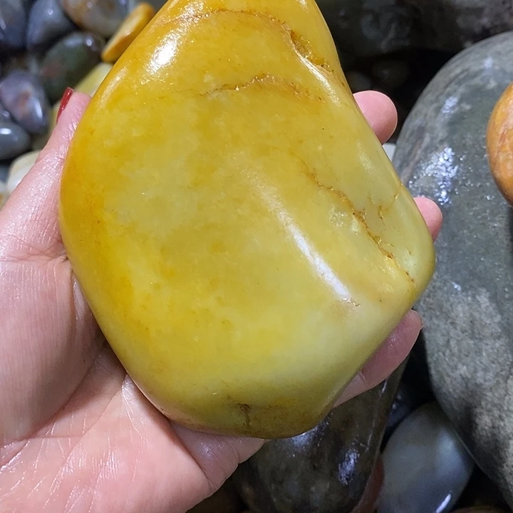 寒***隐未镶嵌和田玉（糖玉）挂件