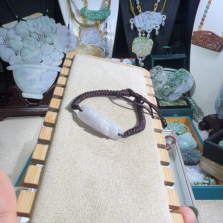翡翠颈饰未镶嵌翡翠手排