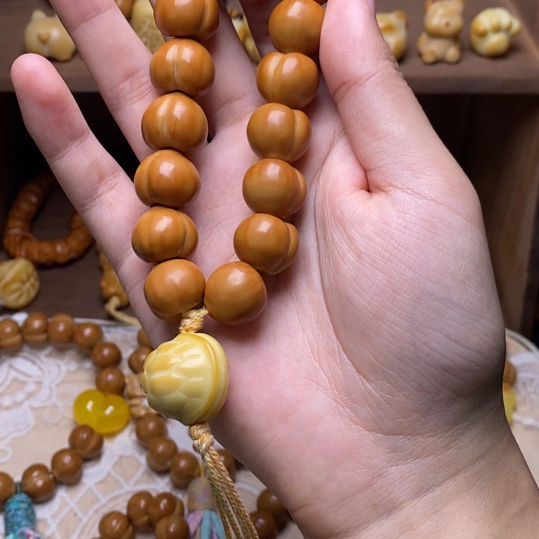 把件猴头核桃屁桃