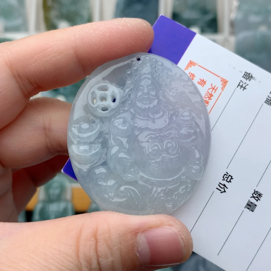 翡翠颈饰未镶嵌财神