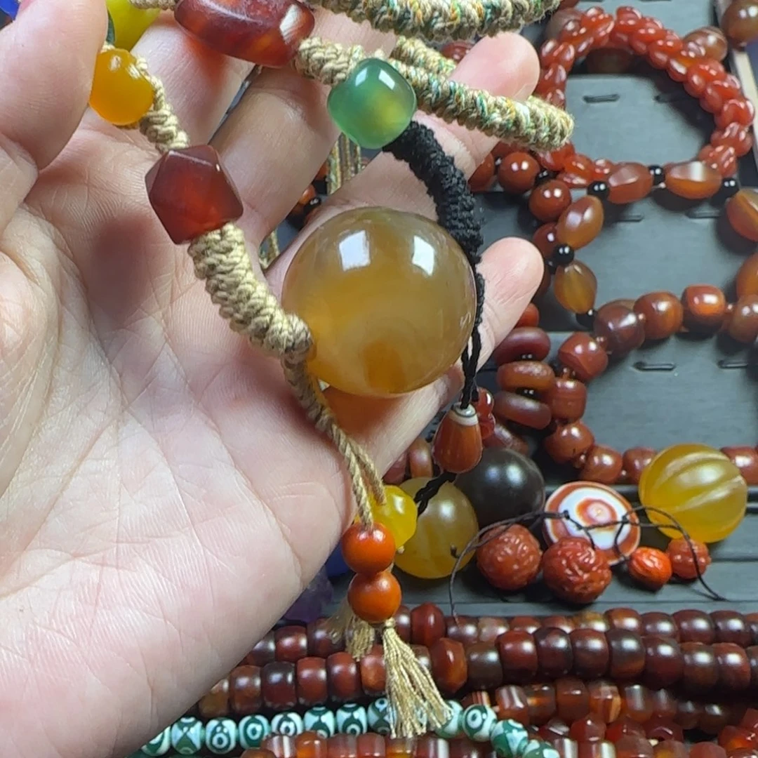 未镶嵌颈饰玛瑙/玉髓