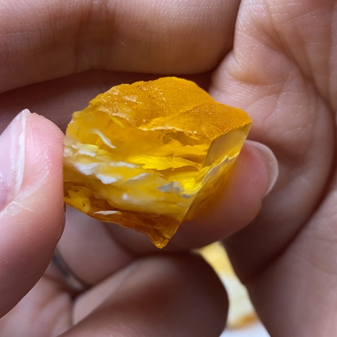 定制琥珀未镶嵌蜜蜡