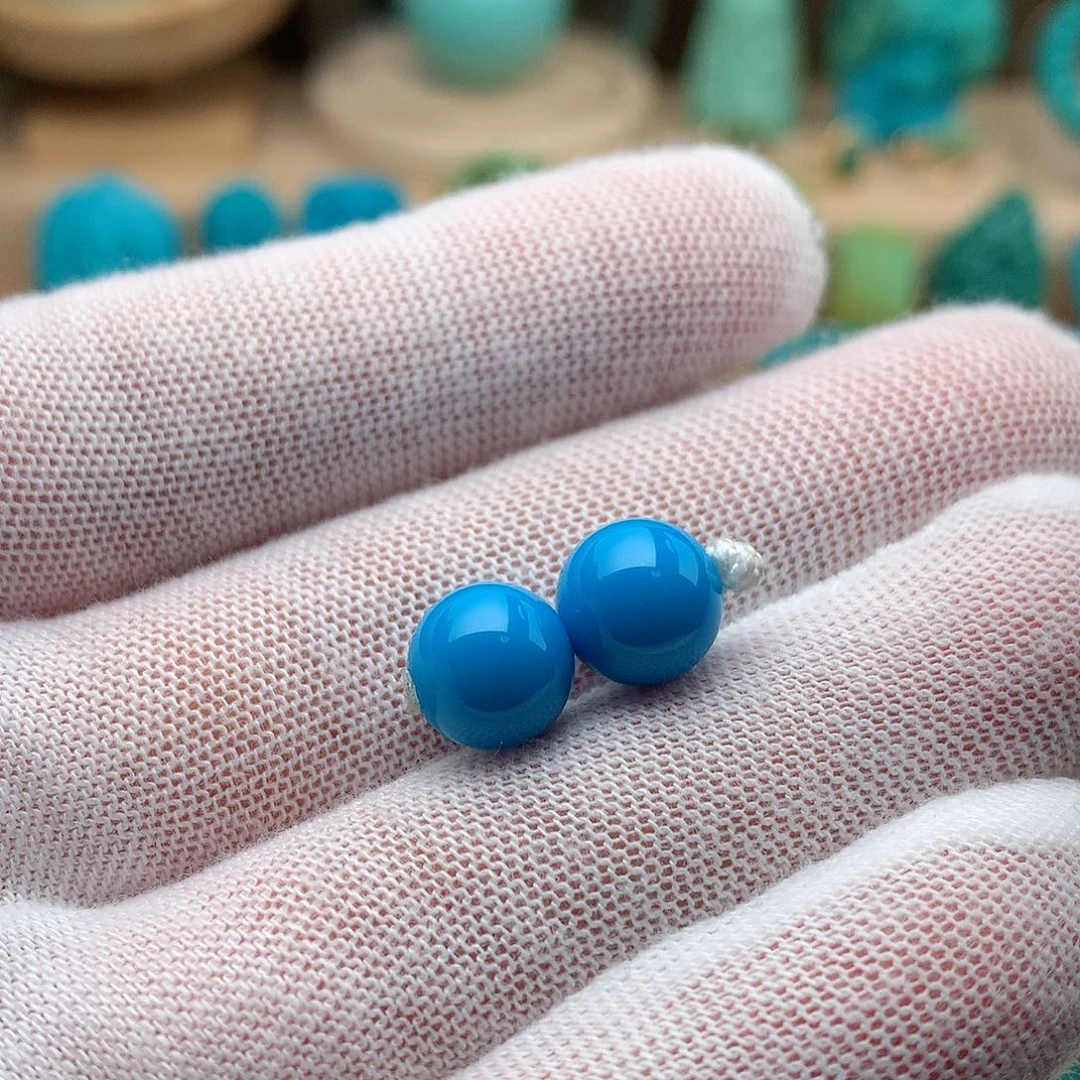 绿松石未镶嵌颈饰