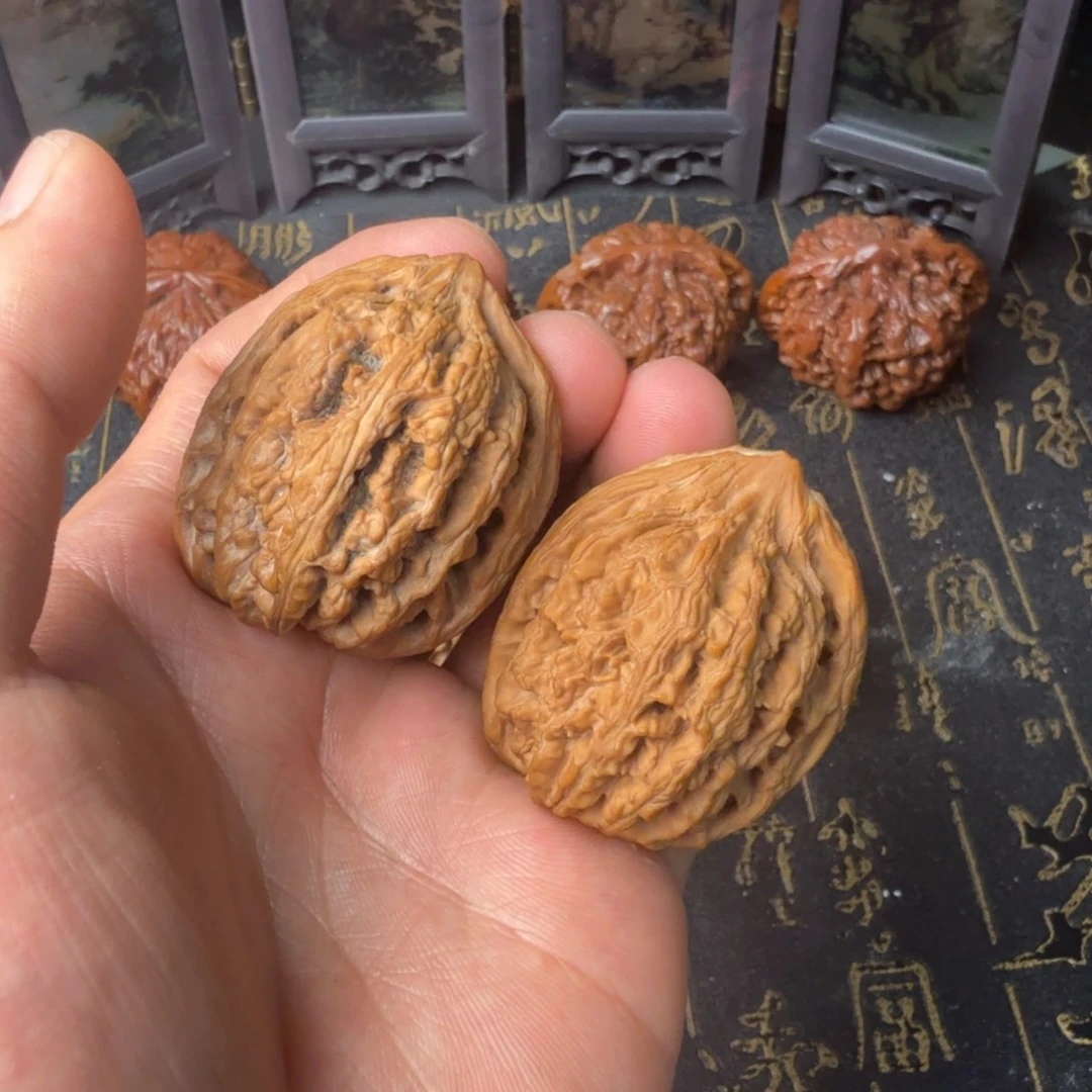 文玩核桃吊坠九龙筋36