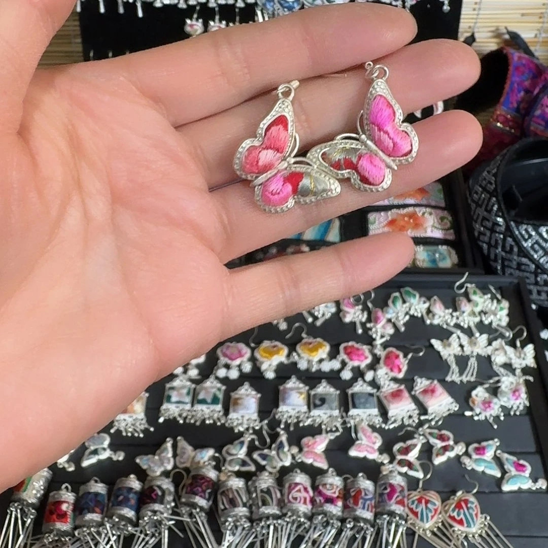 织绣民族风刺绣耳环