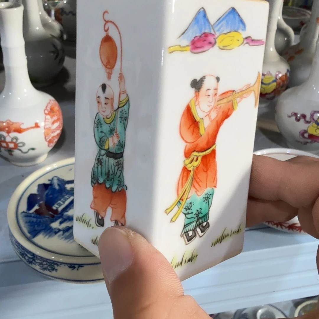 其他摆件等方式对该公司生产加工