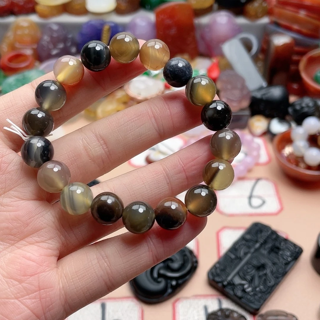 玛瑙/玉髓颈饰合金三**?