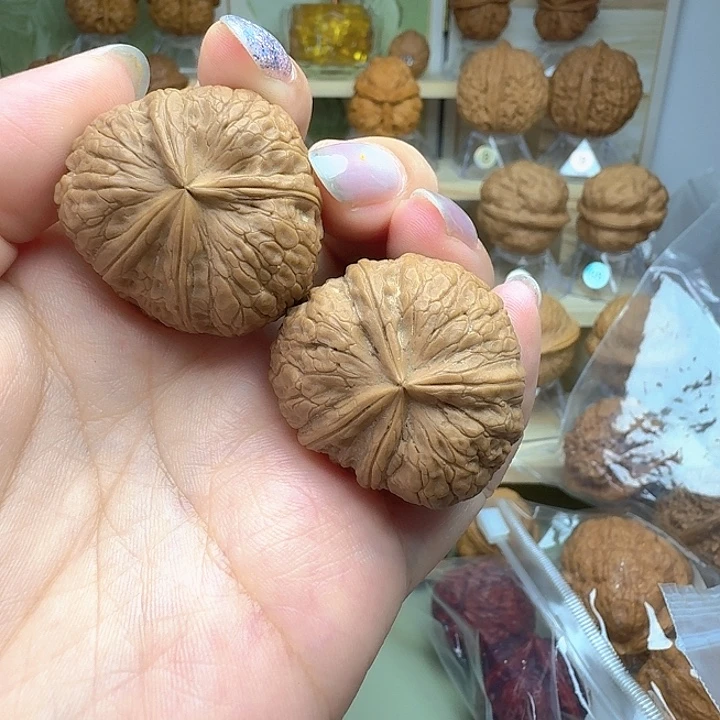 文玩核桃把件2号车蝴蝶结异形
