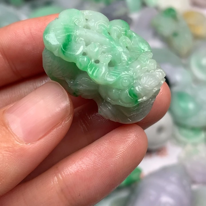未镶嵌定制翡翠翡翠