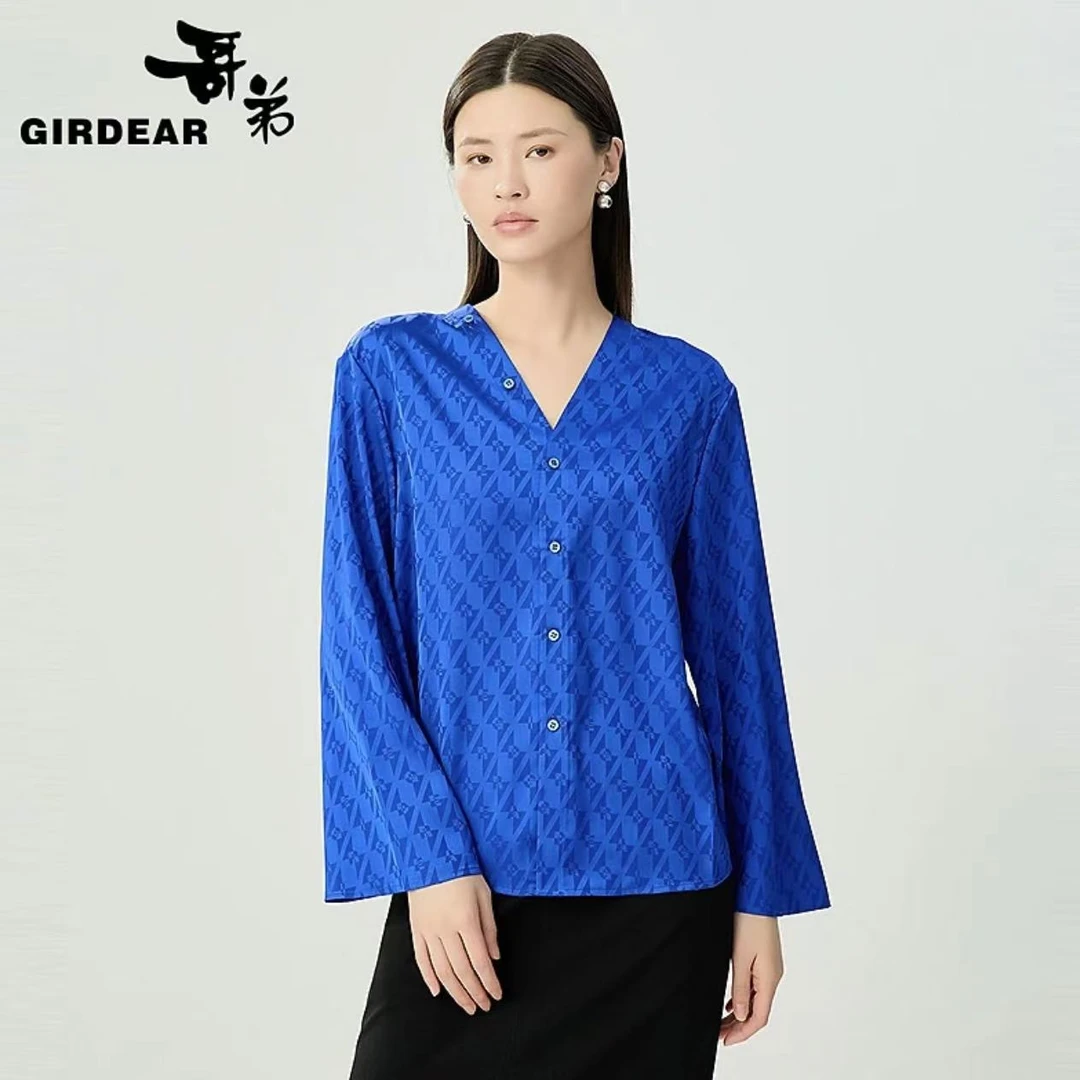 哥弟品质女装经典百搭时尚通勤舒适倾国V领质感提花衬衫130002