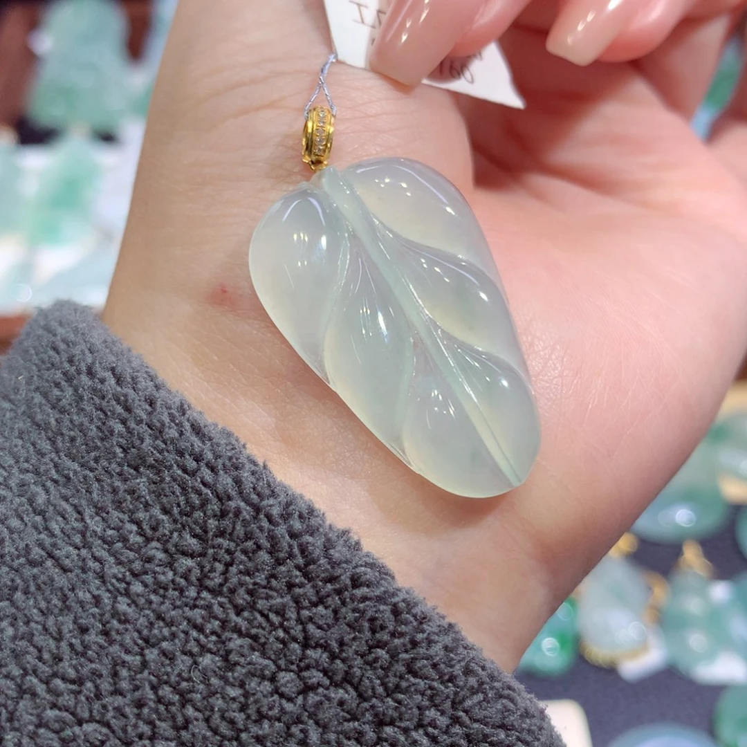 翡翠18K金镶嵌吊坠(不含链)