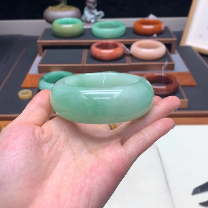 魅***界石英质玉（非洲翠）合金佘太翠