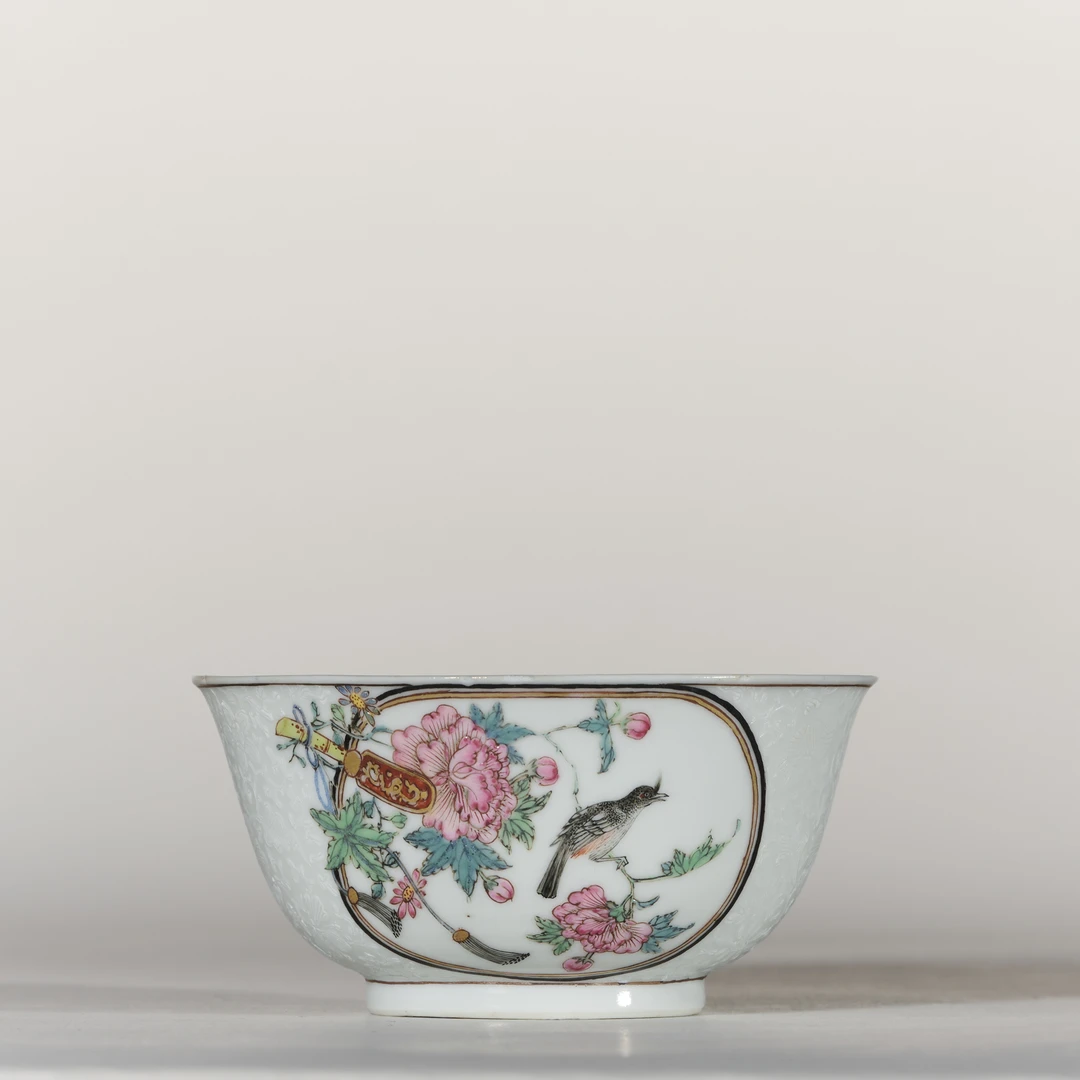 09、清雍正 广珐琅堆白花鸟纹茶圆【祥德100拍卖】