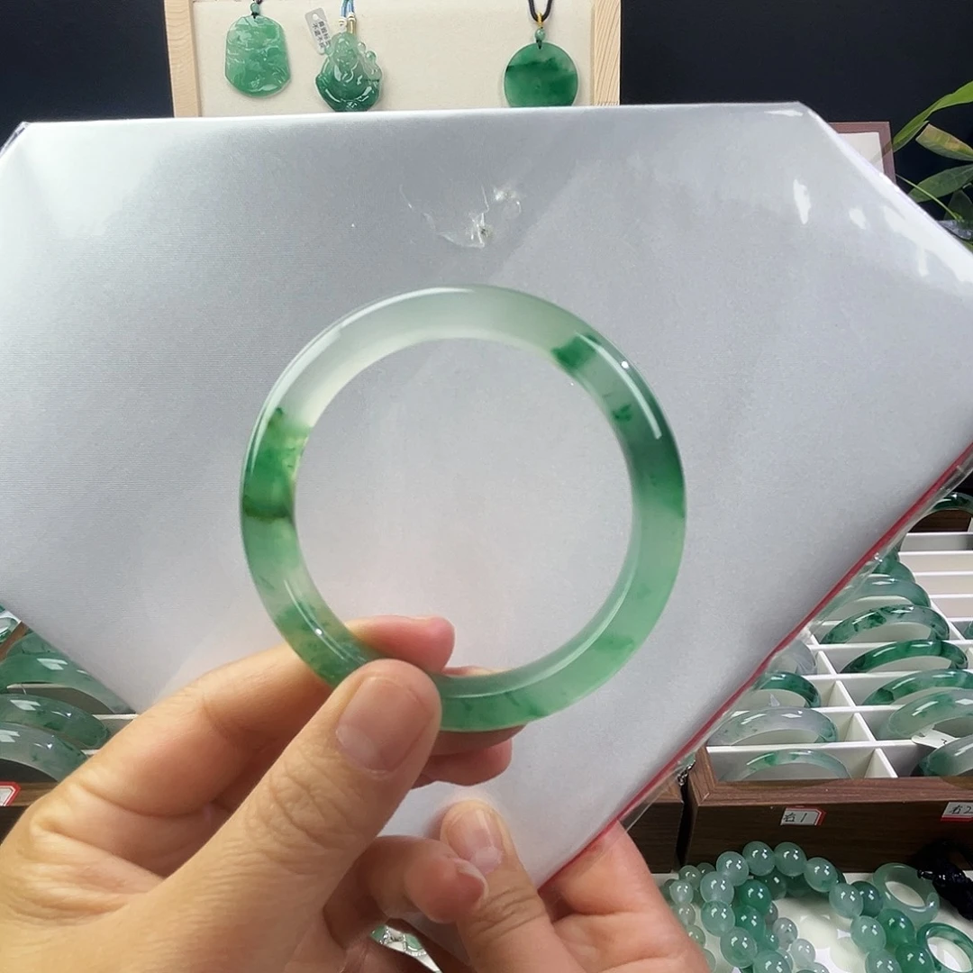 石英质玉未镶嵌手镯51.5