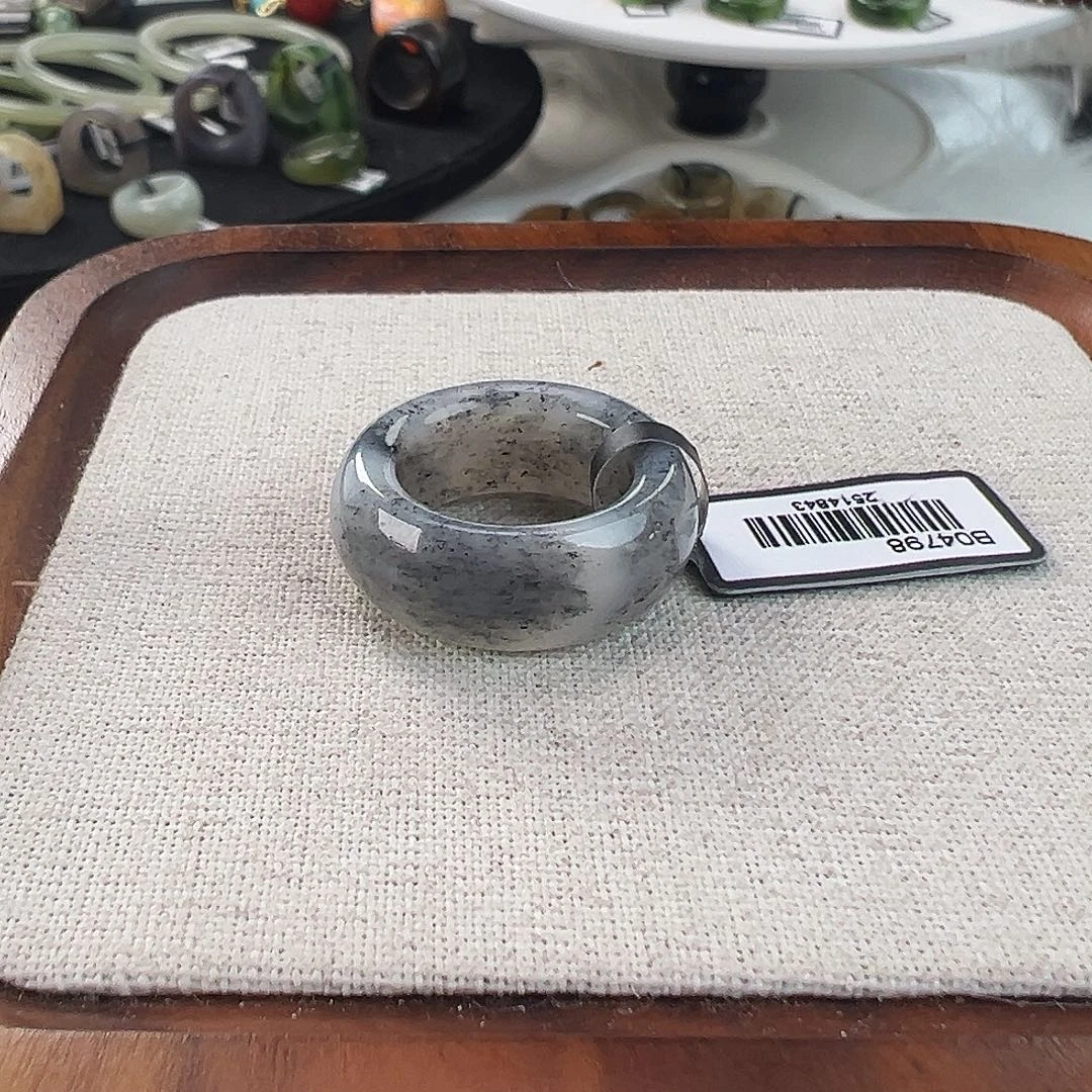 和田玉未镶嵌戒指w52飘墨泥鳅背16.4不退换