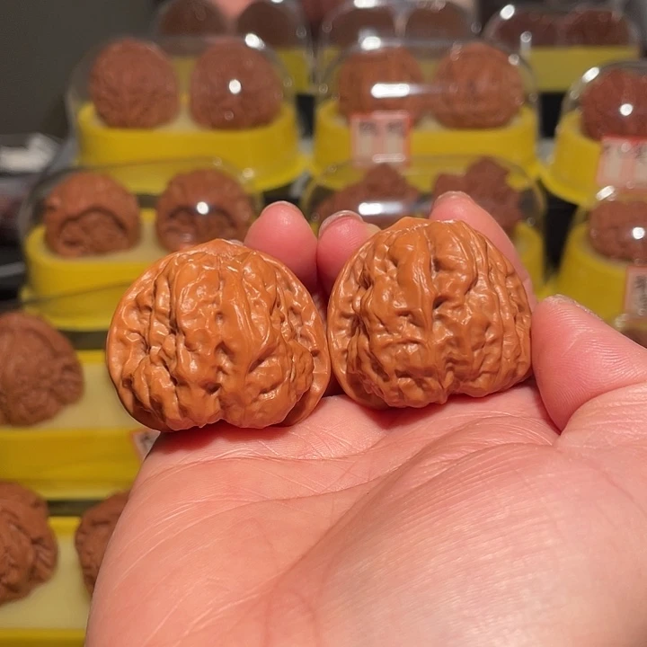 木质文玩麻核桃蛤蟆头