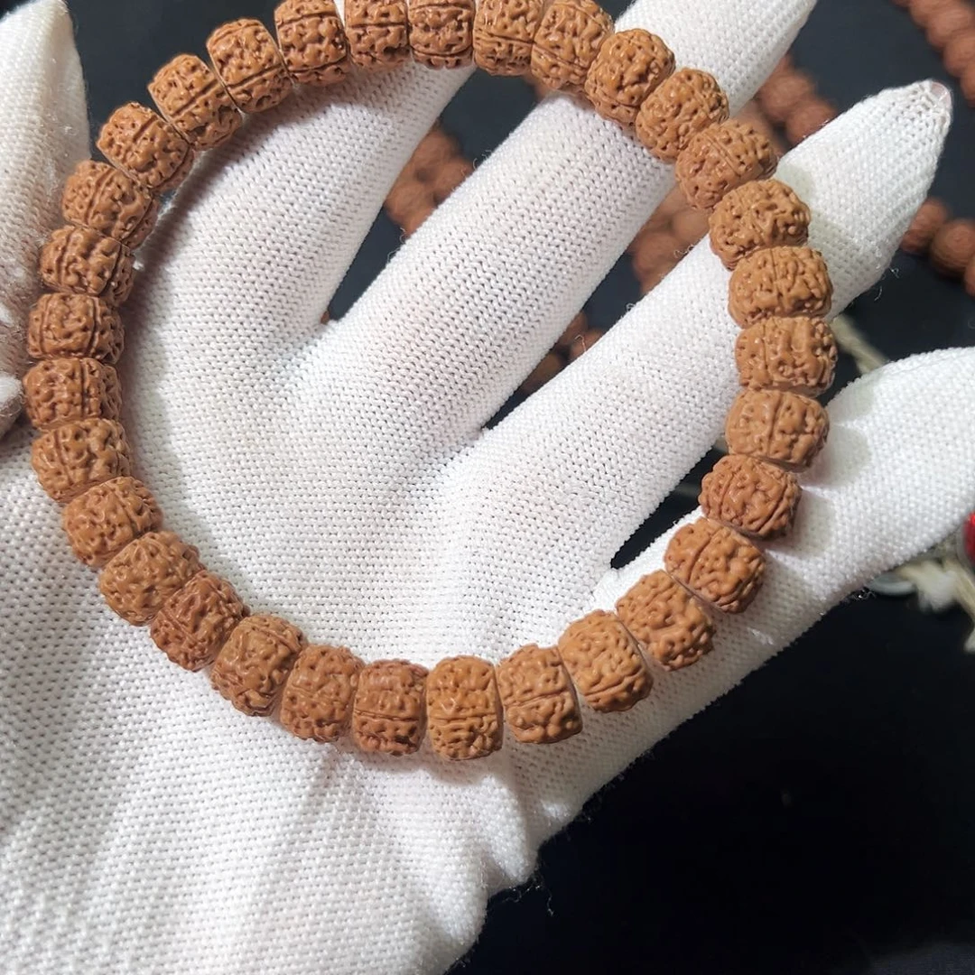 金刚菩提吊坠墨*。藏切手串