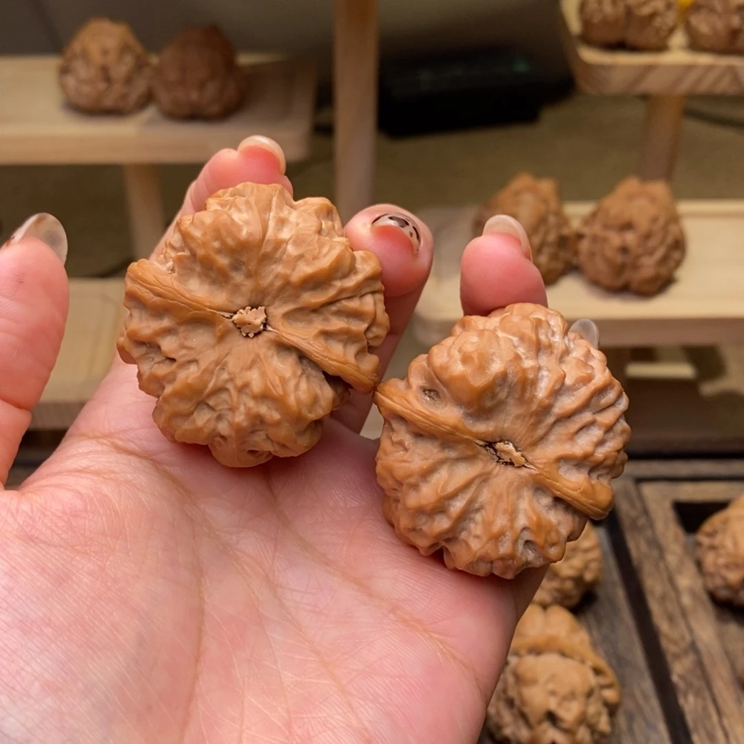 明***确吊坠文玩核桃蛤蟆40