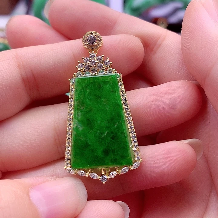 翡翠银S925镶嵌颈饰翡翠