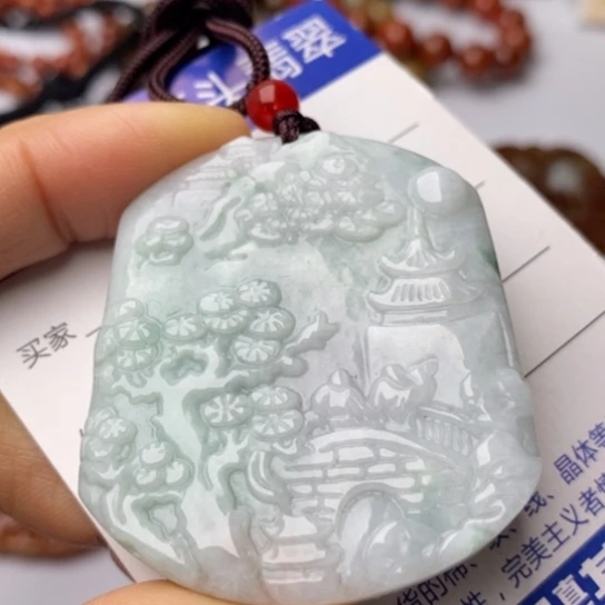 翡翠颈饰未镶嵌翡翠