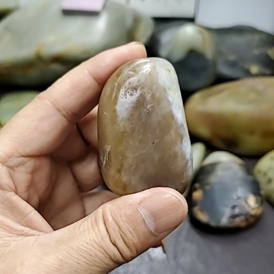 和田玉（糖玉）未镶嵌挂件