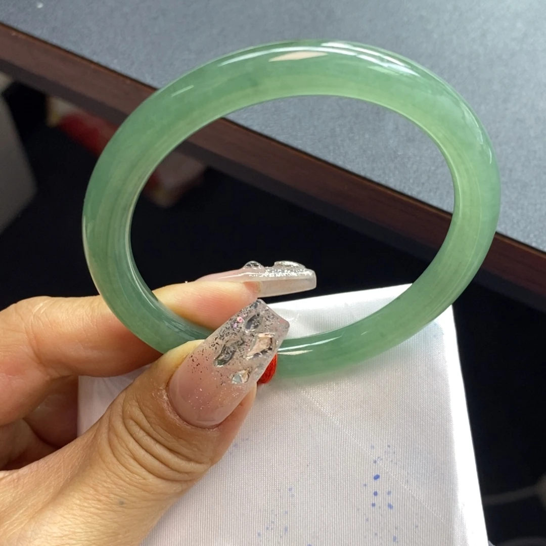 翡翠未镶嵌手镯手镯